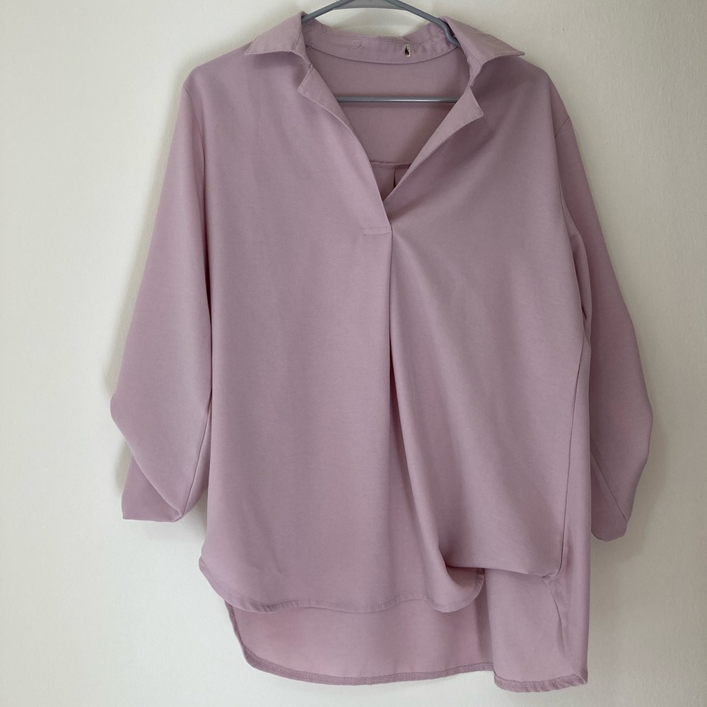 no tag, pink work shirt blouse, very stylish when tucked in!! :)